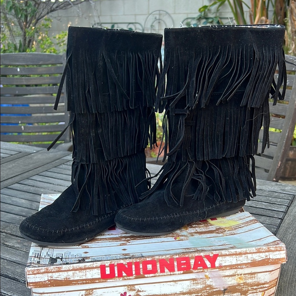 UNIONBAY Black Moccasin Fringe Shoes